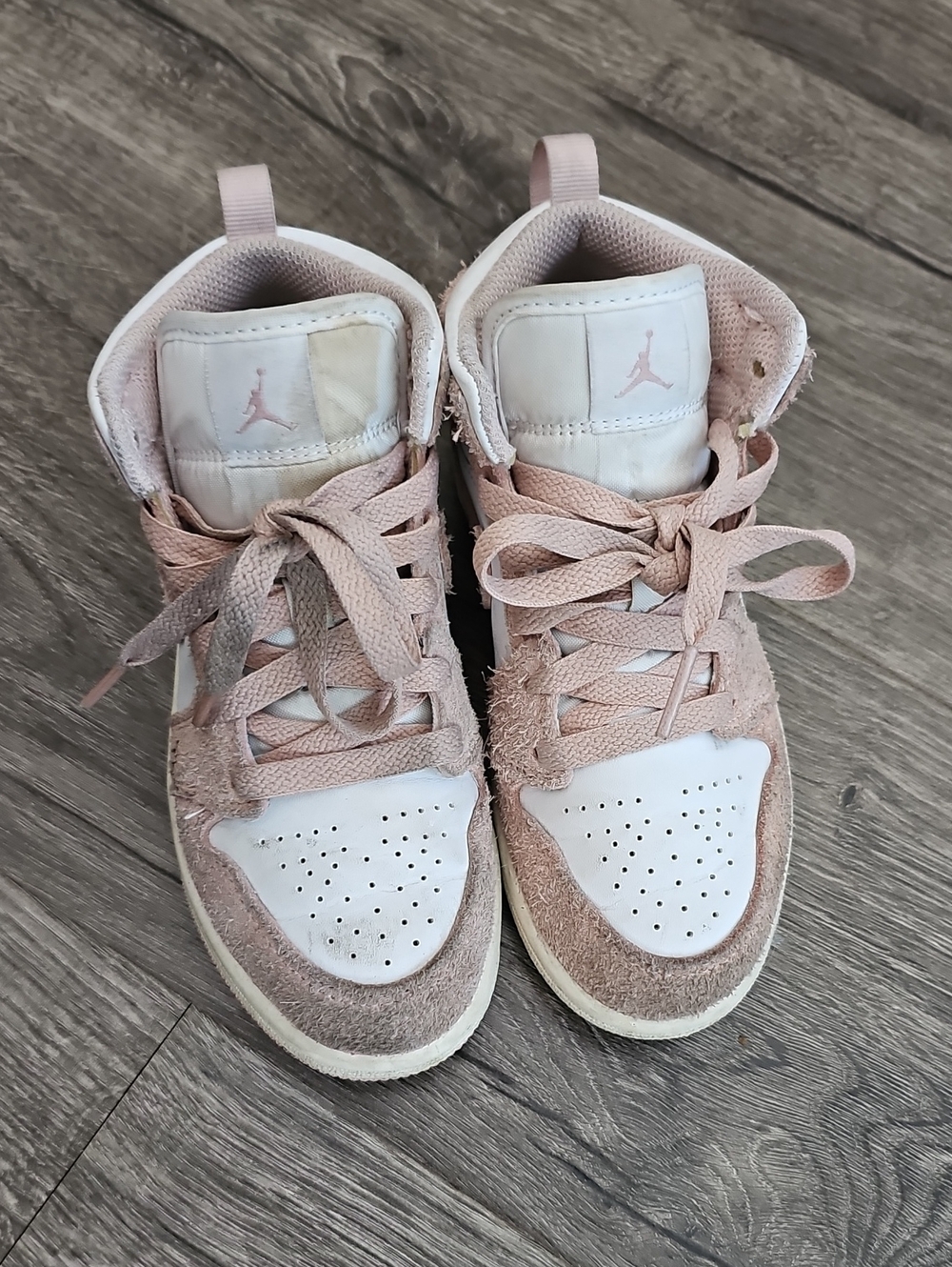 Jordan Kids High-Top Sneakers in Pale Pink and White